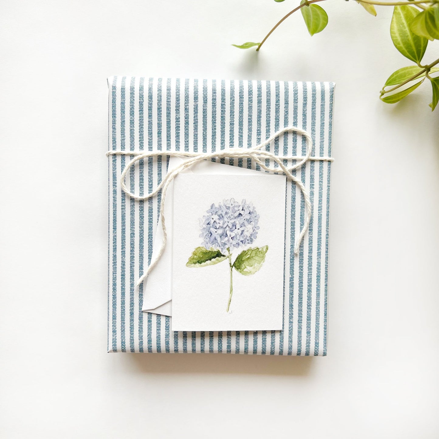 hydrangea stem mini notecard