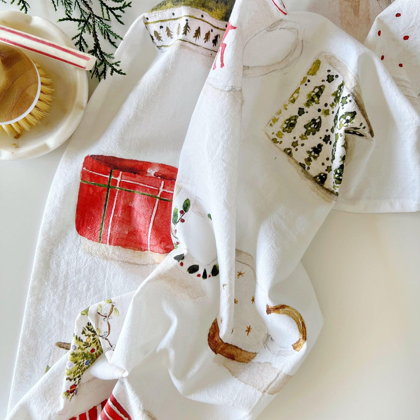 christmas mugs cotton flour sack tea towel